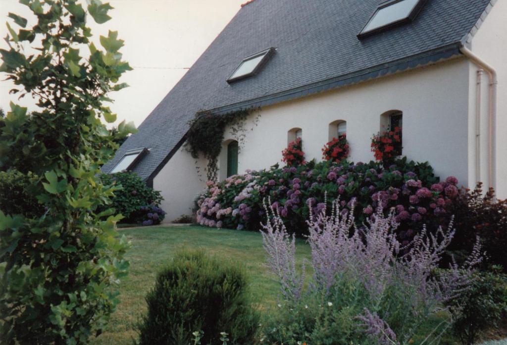 Vonkajšia záhrada v ubytovaní Chambres d'hôtes de Ty Guen