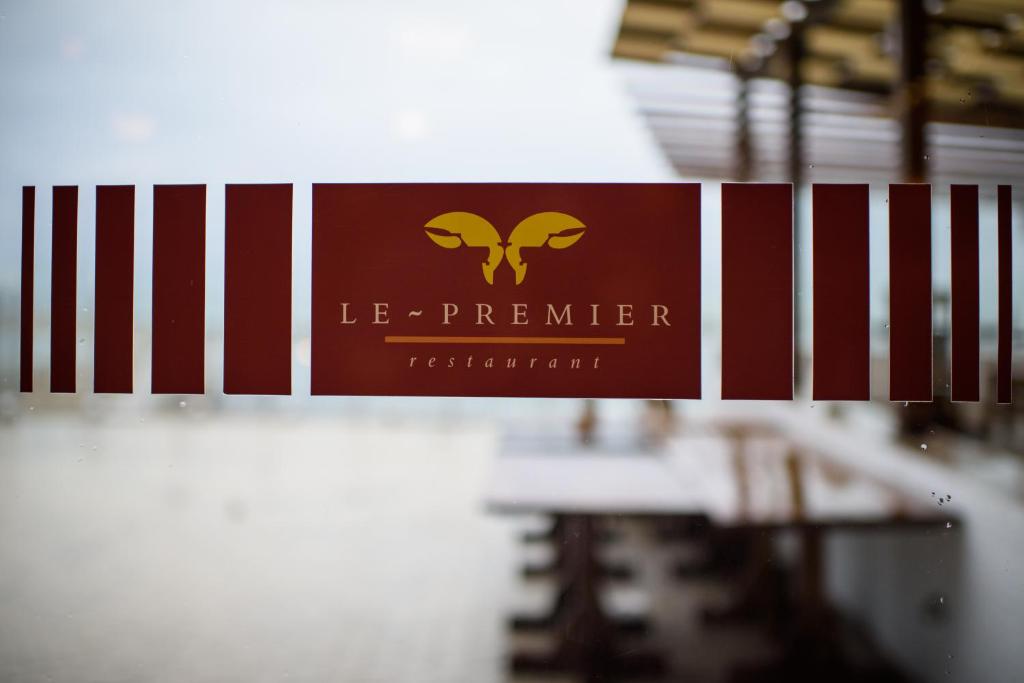 Certifikát, hodnocení, plakát nebo jiný dokument vystavený v ubytování Le Premier