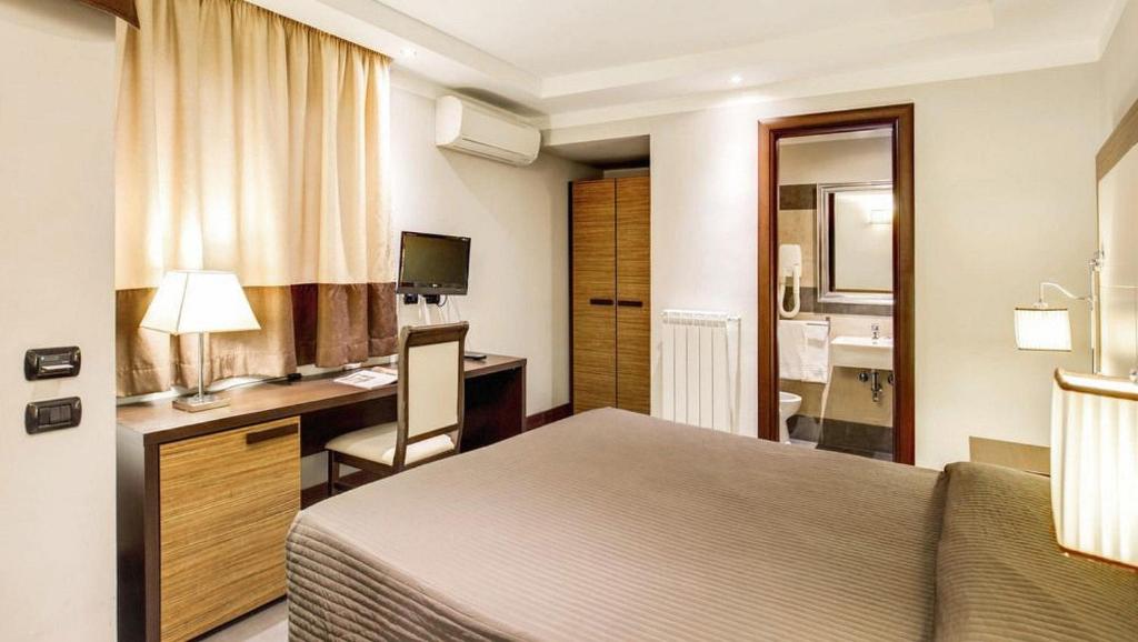 The Strand Hotel - Resim 23