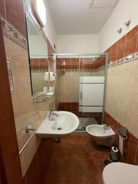 Hotel RomAntica - Resim 9