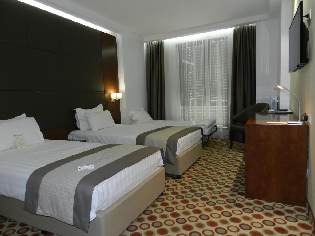 Central Hotel Sofia - Deluxe Room With Sofa Bed