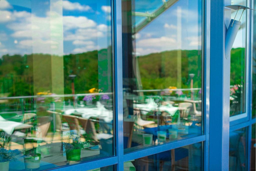 Nespecifikovaný výhled na hory nebo výhled na hory při pohledu z hotelu