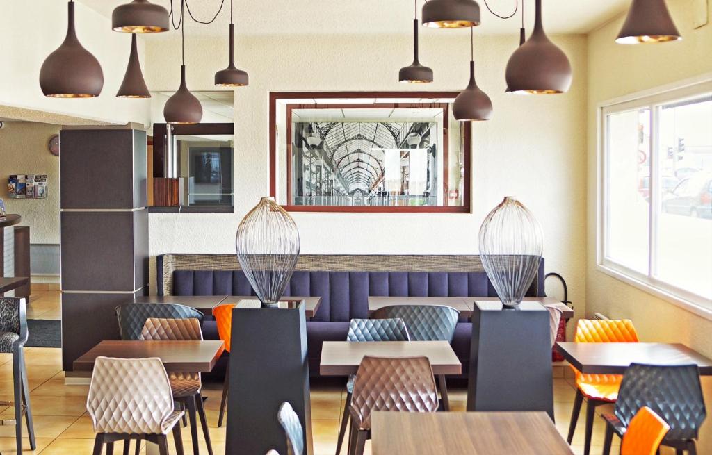 Restaurant ou autre lieu de restauration dans l'établissement Kyriad Belfort Centre Gare