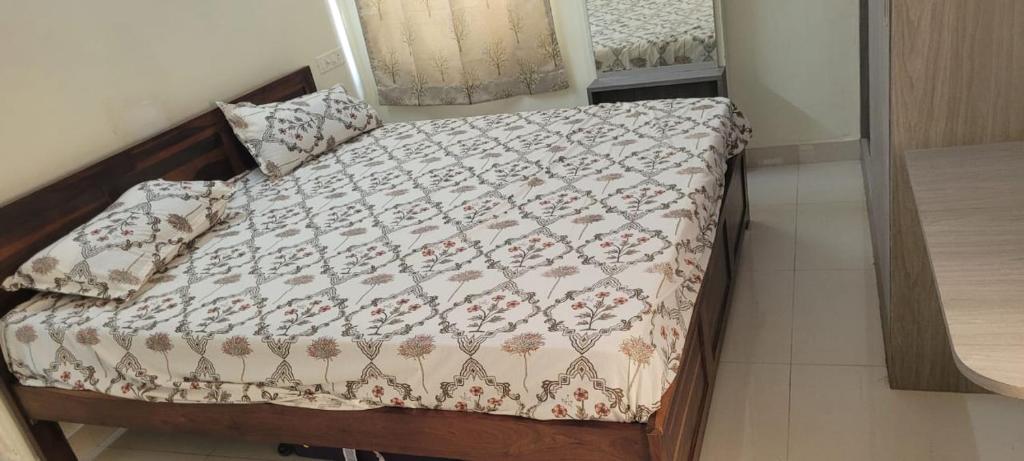 Ένα ή περισσότερα κρεβάτια σε δωμάτιο στο Elegant beach view flat