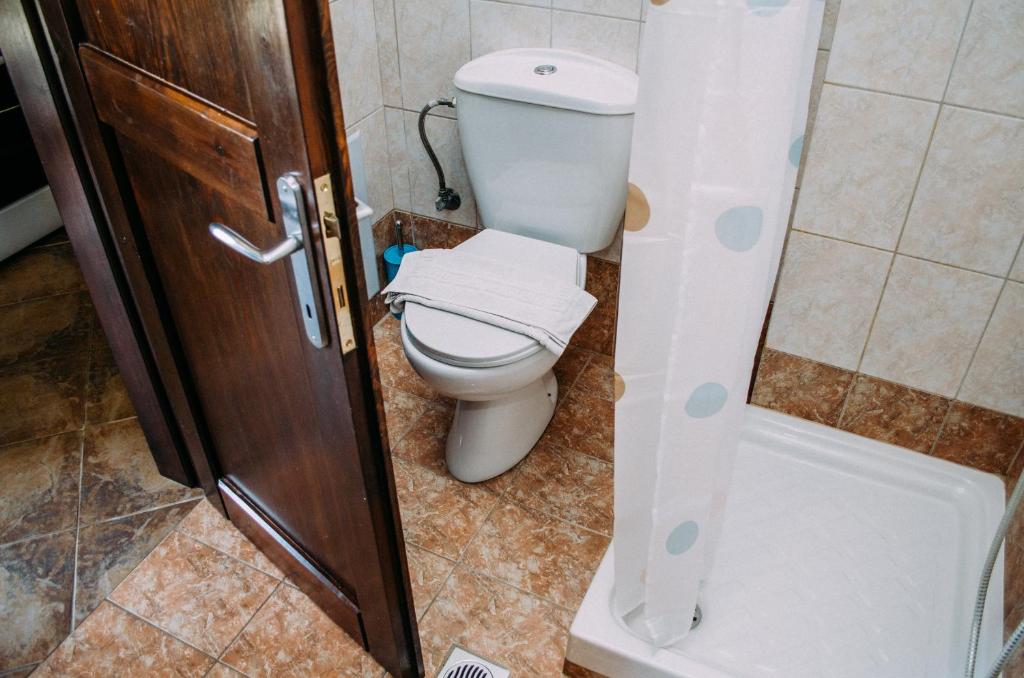 Koupelna v ubytování Manolies