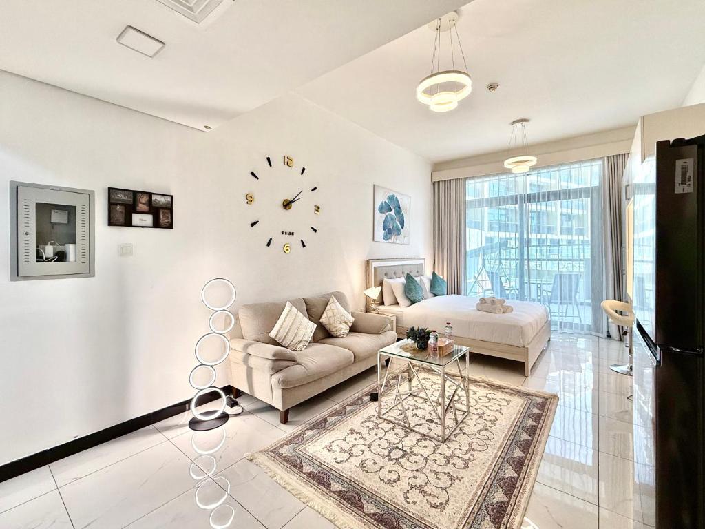 TV a/nebo společenská místnost v ubytování Luxury Studio Beside Circle Mall