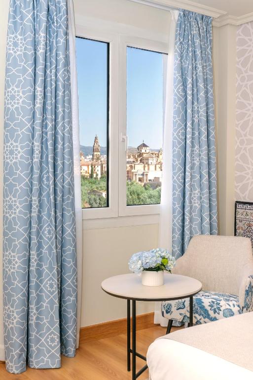 Hesperia Córdoba - Resim 1