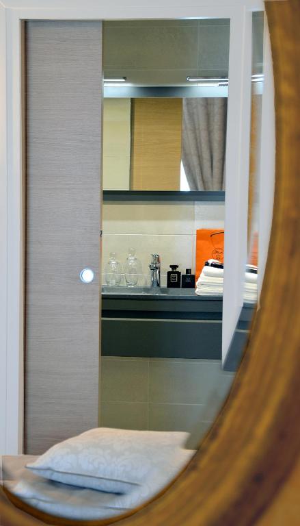 Kuchyň nebo kuchyňský kout v ubytování Hôtel d'Argouges