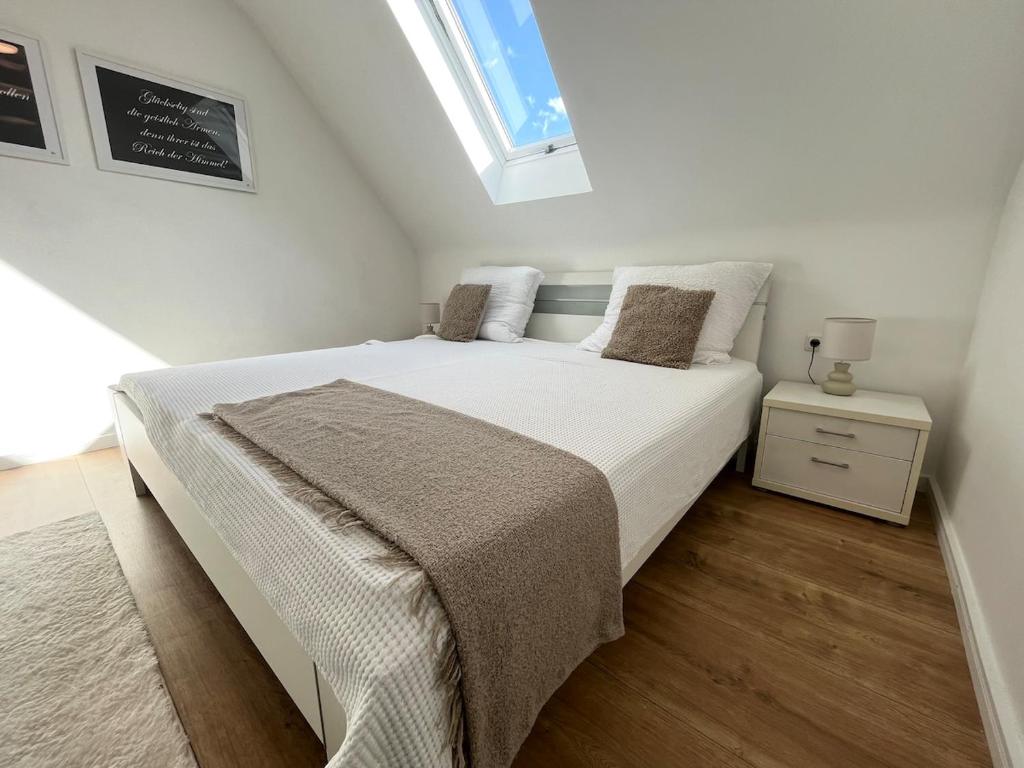 Postel nebo postele na pokoji v ubytování HeideNest - Erholung in der Heide