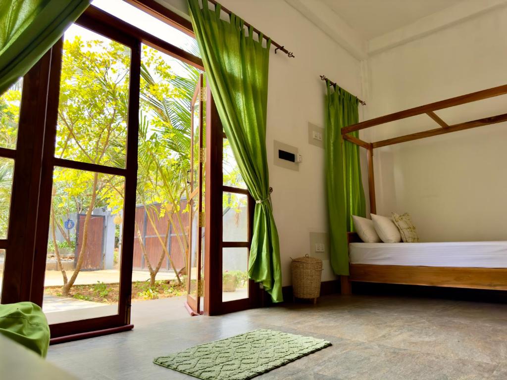 Amba Kola Udawalawa - 9