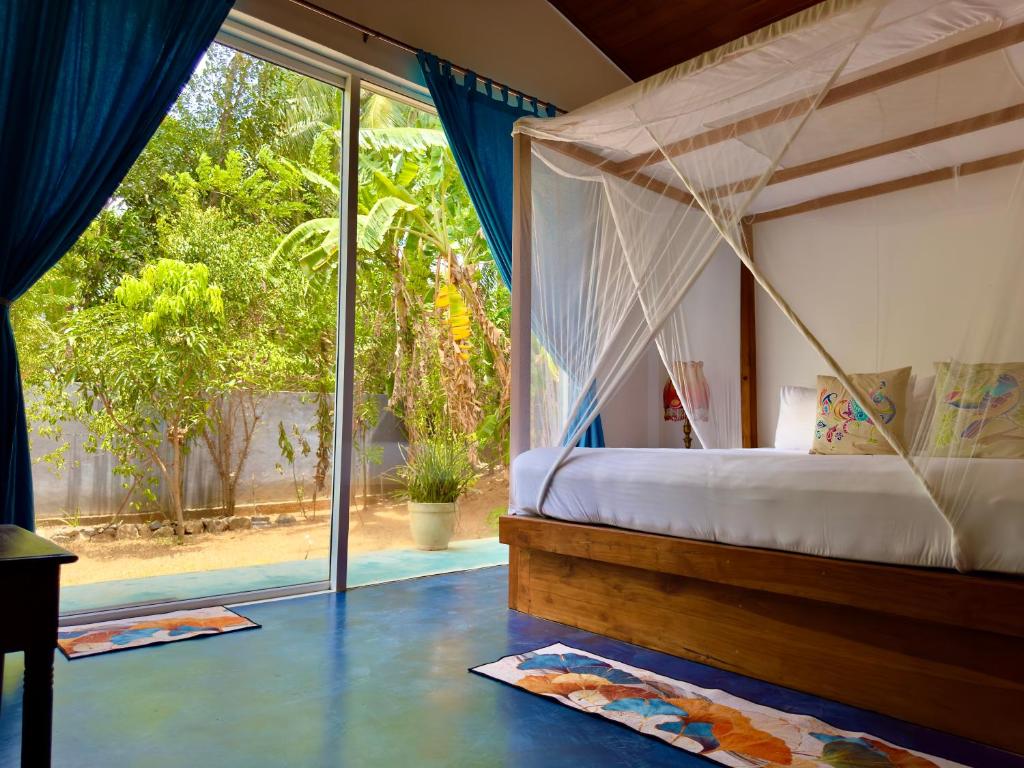 Amba Kola Udawalawa - 4