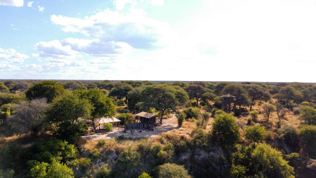 Camp Naledi - Exclusive Safari Tented Lodge with River View I Natural Plunge Pools I All Inclusive I Free WiFi I Free Parking I Airport Shuttle Available