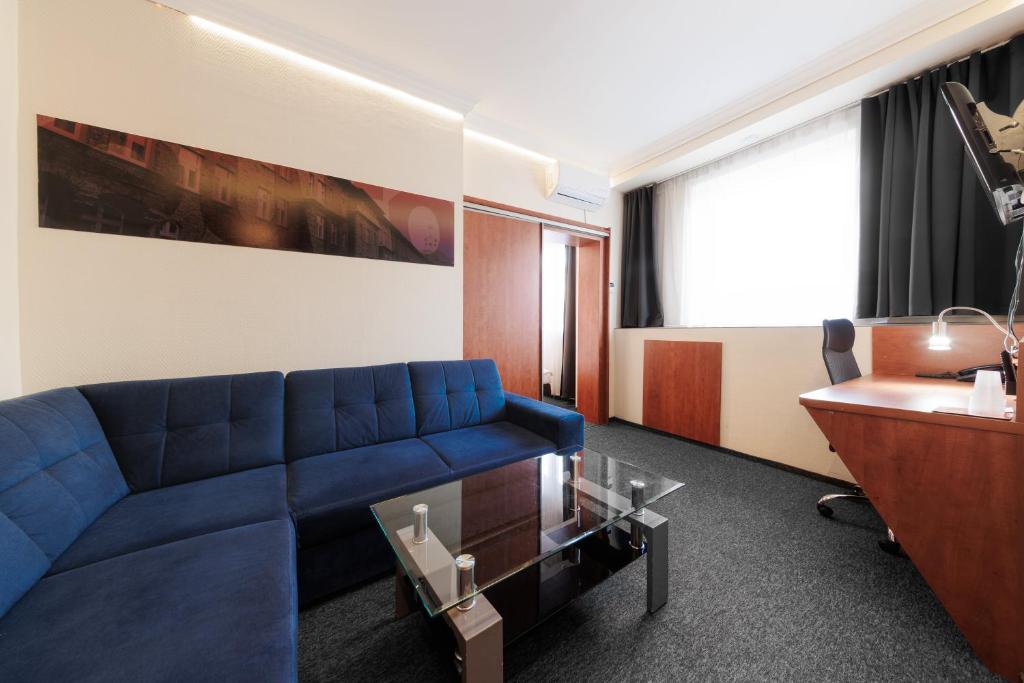 
Studio with Sofa Bed
