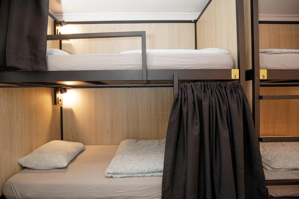 Onefam Paralelo - 11