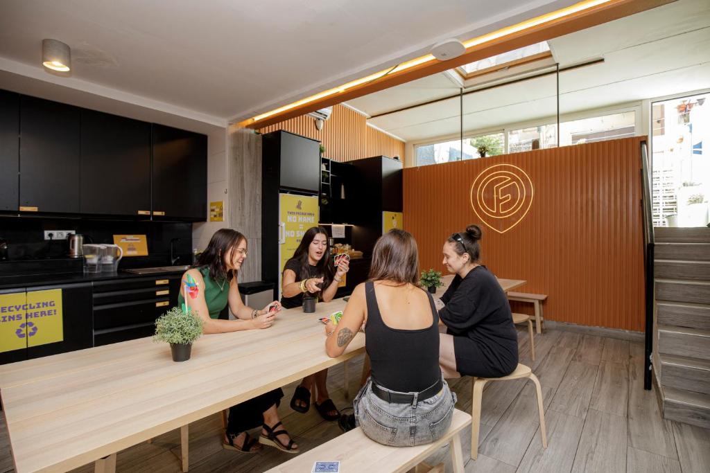 Onefam Paralelo - 19