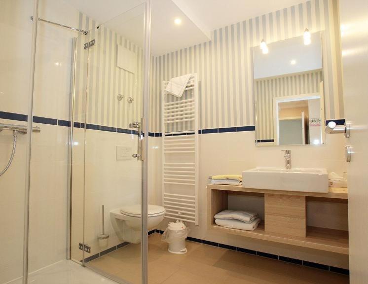 Hotel am Markt Altentreptow - Superior Double Room