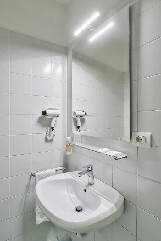 Hotel Tre Ville - Budget Double Room