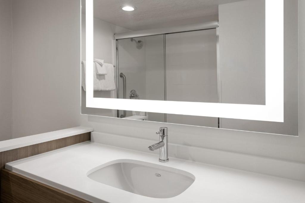 Comfort Inn Denver Central - 