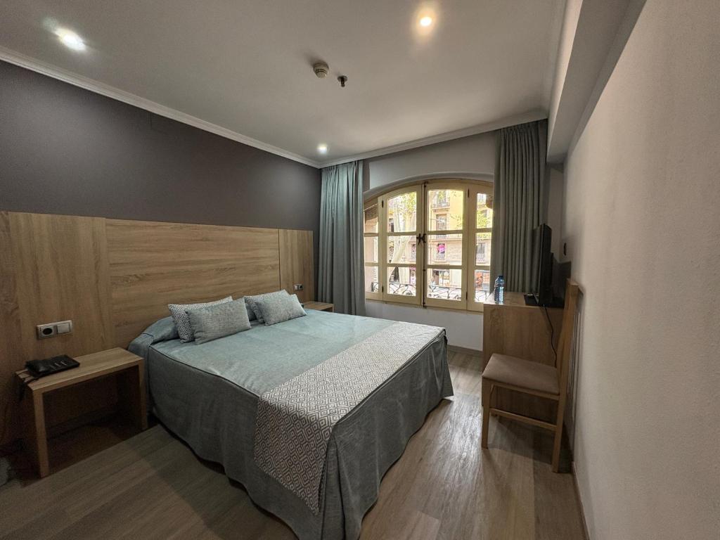 Ramblas Hotel - Resim 3