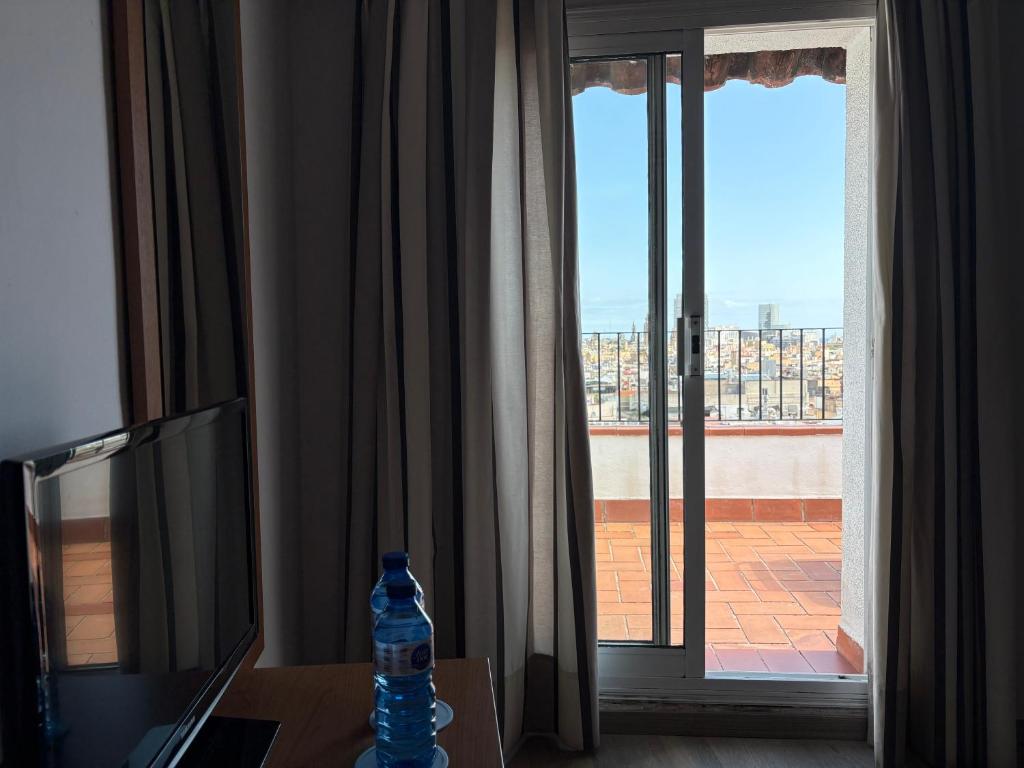 Ramblas Hotel - Resim 11