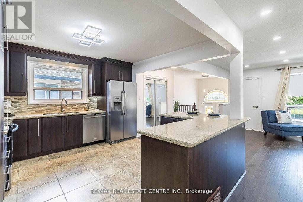 Η κουζίνα ή μικρή κουζίνα στο Private Bedroom with Ensuite