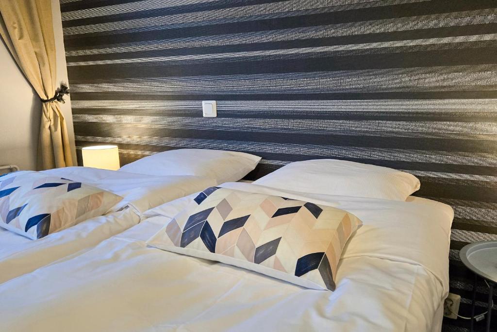 Hotel Ukkis & Safaris - A self-service hotel - Double Room With Balcony