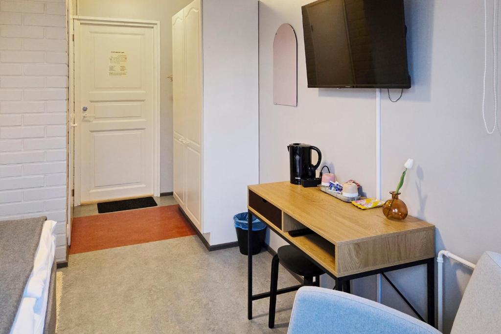 Hotel Ukkis & Safaris - A self-service hotel - Twin Room With Balcony