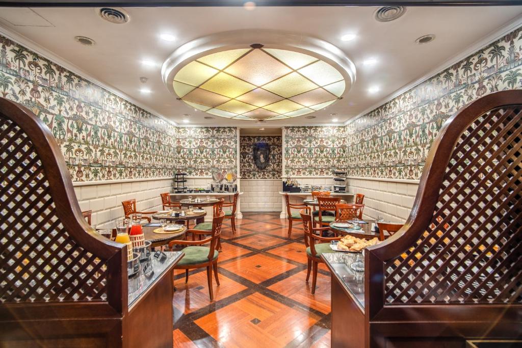 The Britannia Hotel - Resim 13