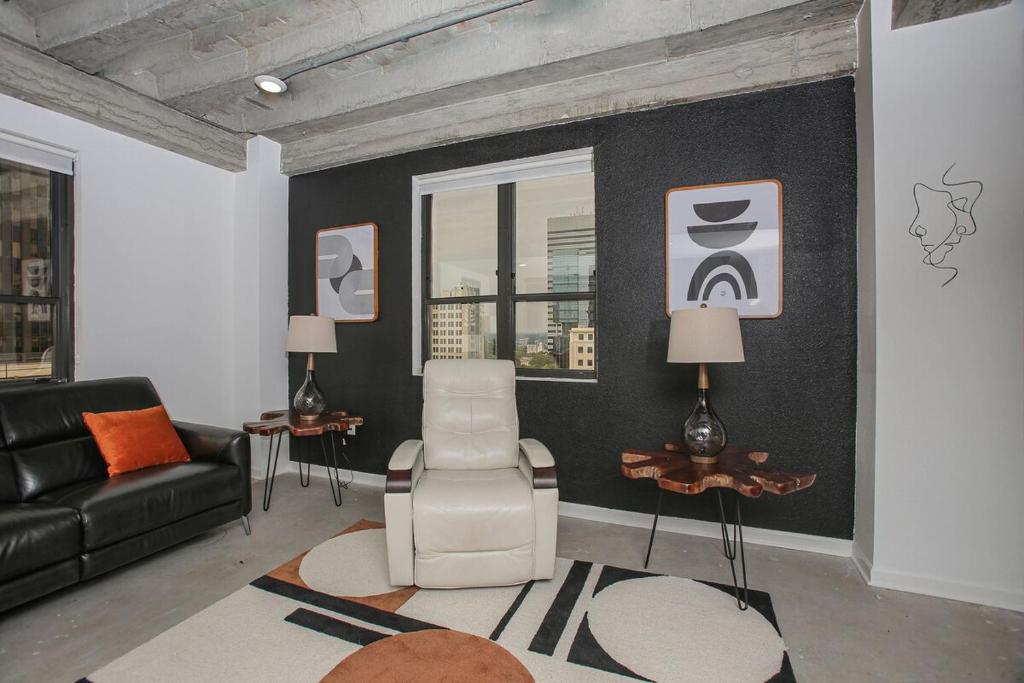 Galeriebild der Unterkunft Downtown Modern Industrial Oasis in Columbia