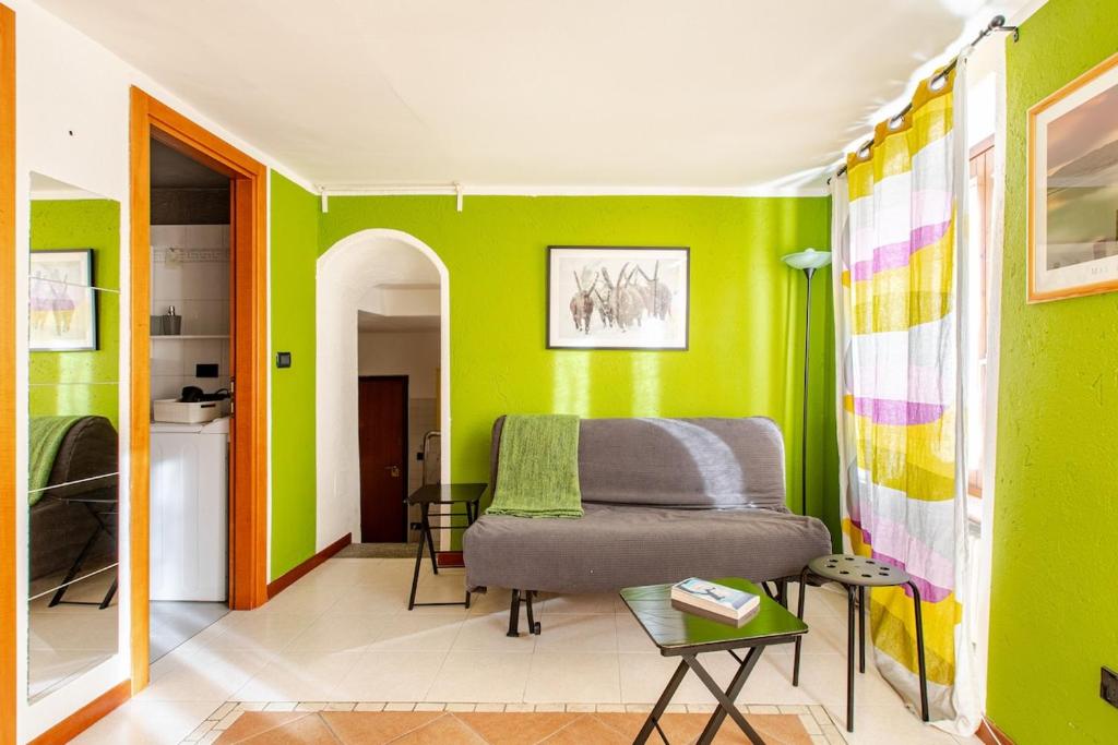 Χώρος καθιστικού στο La casa di Rox ad Aosta - Small holiday apartment in central Aosta - Alloggio ad uso turistico - VDA - AOSTA - n 0304