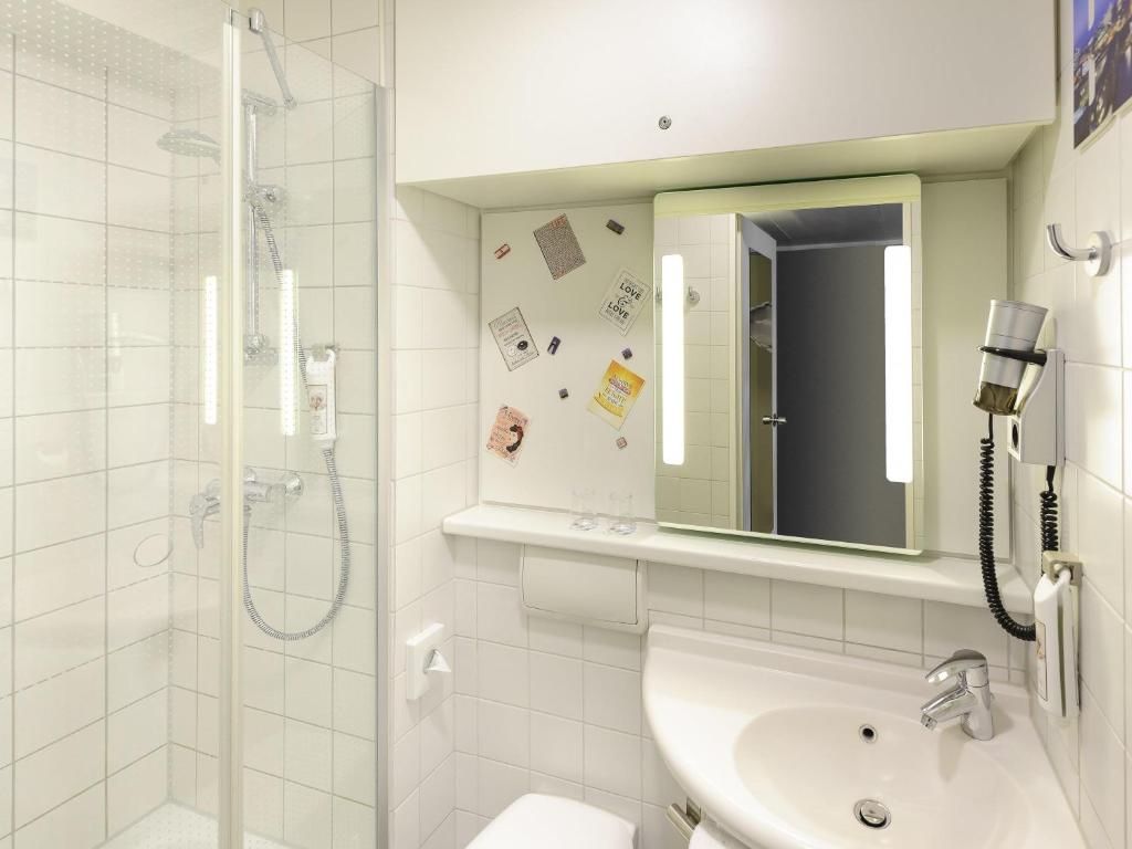 ibis Berlin Mitte - Resim 36