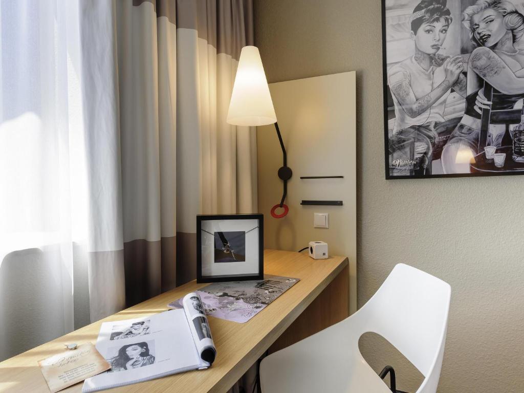 ibis Berlin Mitte - Resim 24