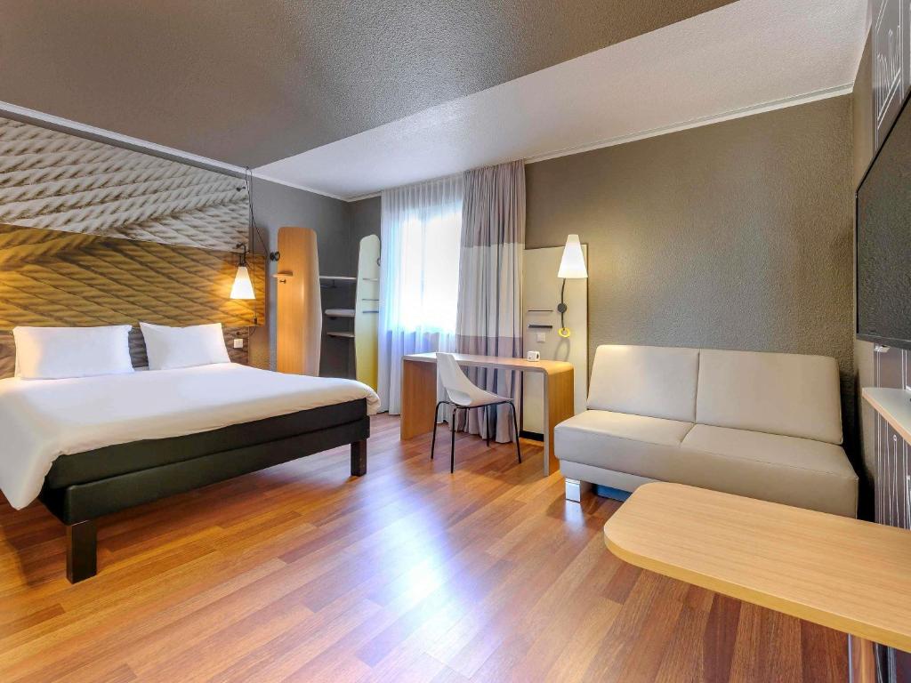 ibis Berlin Mitte - Resim 6