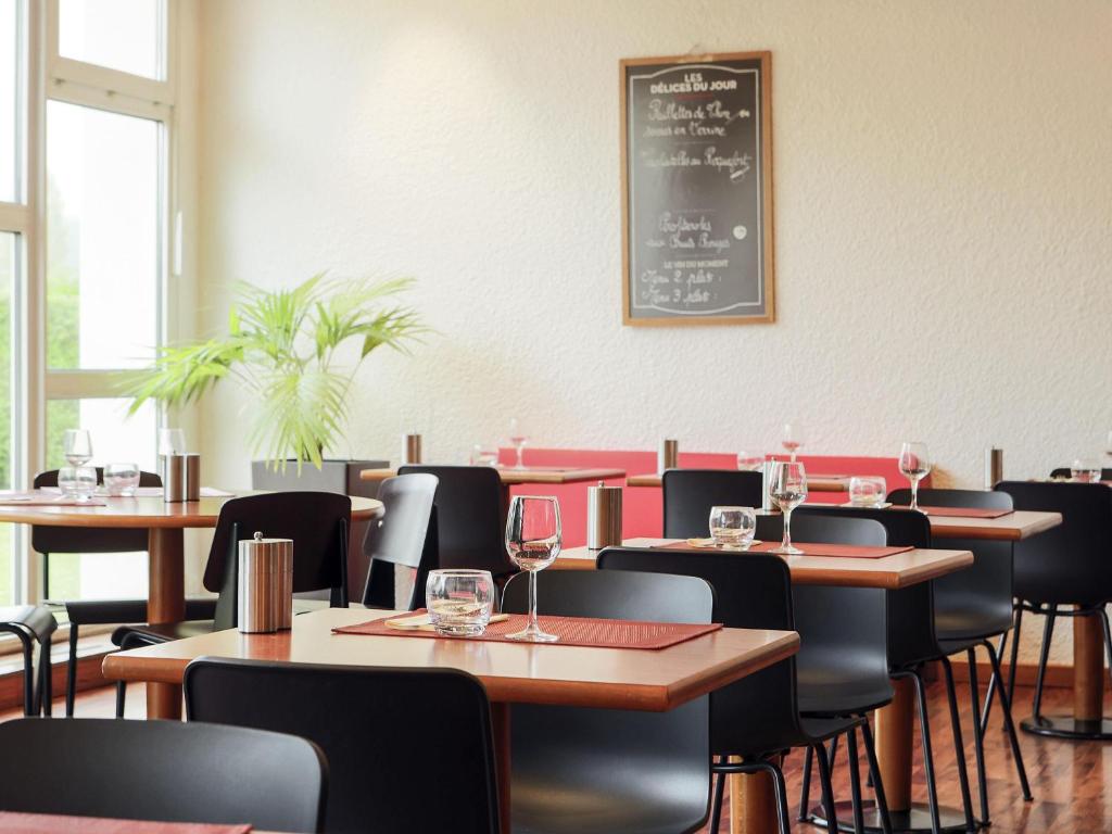Εστιατόριο ή άλλο μέρος για φαγητό στο ibis Charleville Mézières