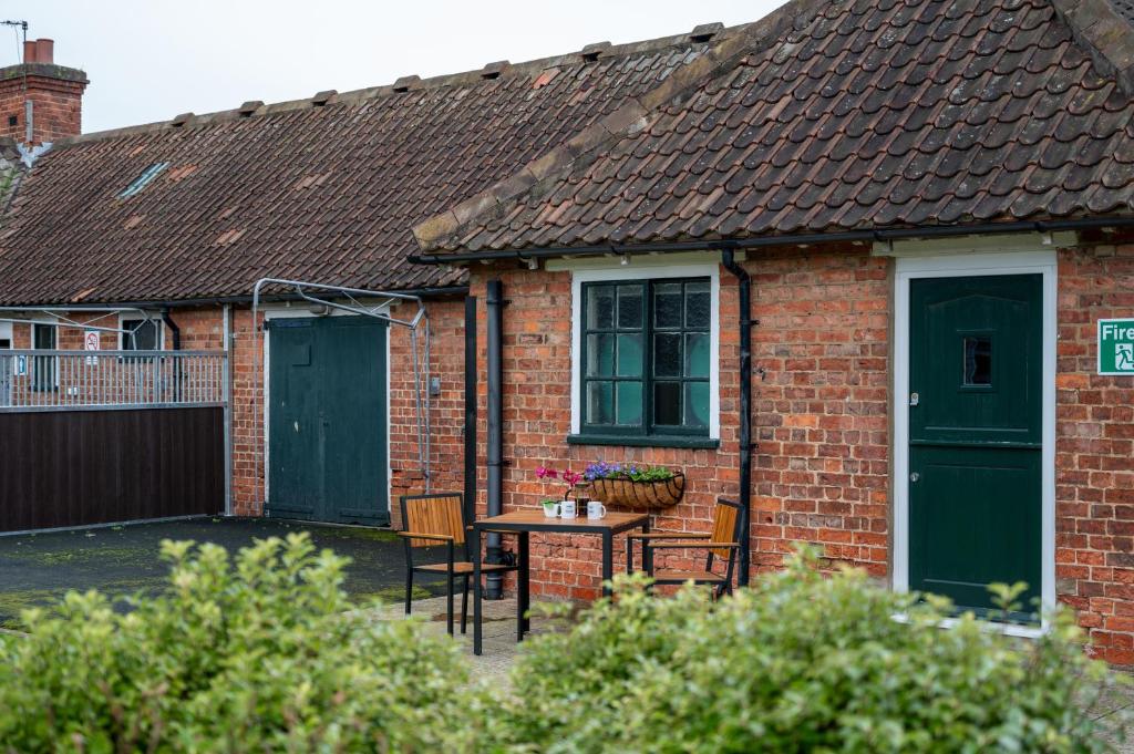 Stableside Hotel at York Racecourse - Resim 19