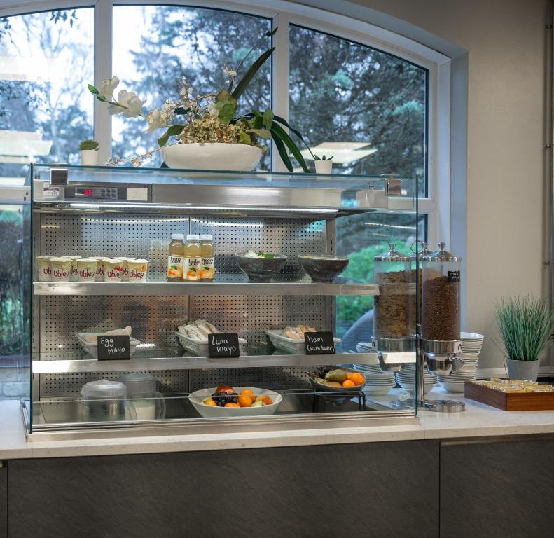 Stableside Hotel at York Racecourse - Resim 20