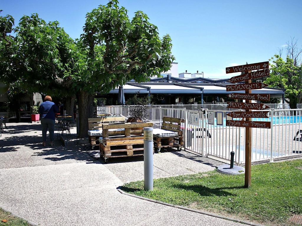 ibis Styles Avignon Sud - Resim 28