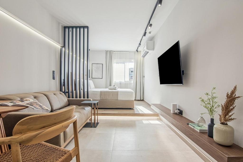 The Athens Luminous Suite