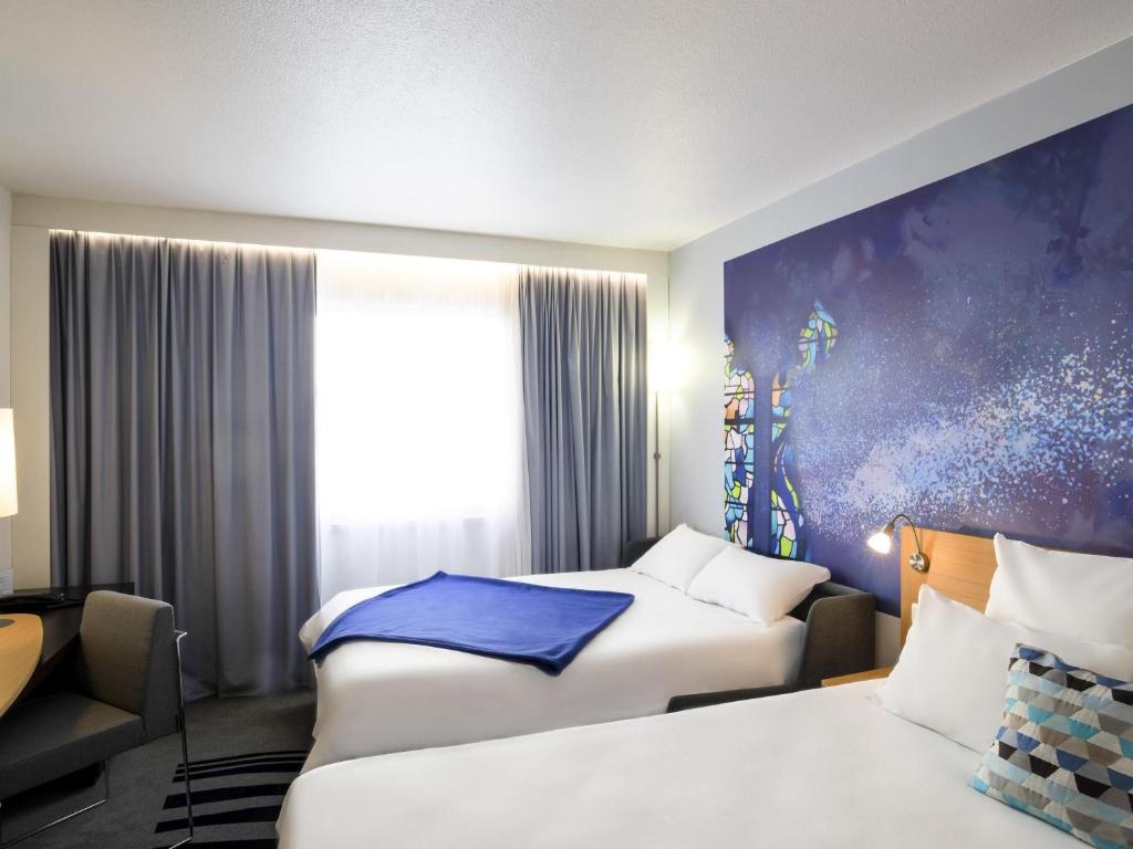 Novotel Chartres - Comfort Double Family Room With Double Sofa Bed