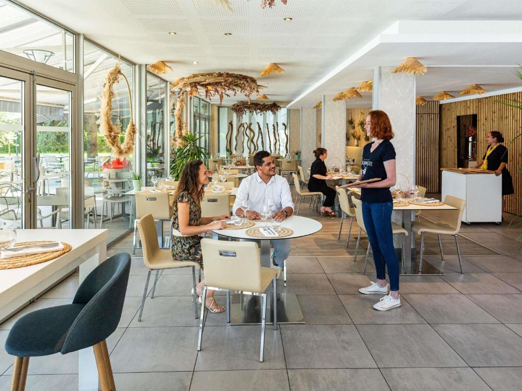 Hosté ubytování Novotel Pau Pyrénées