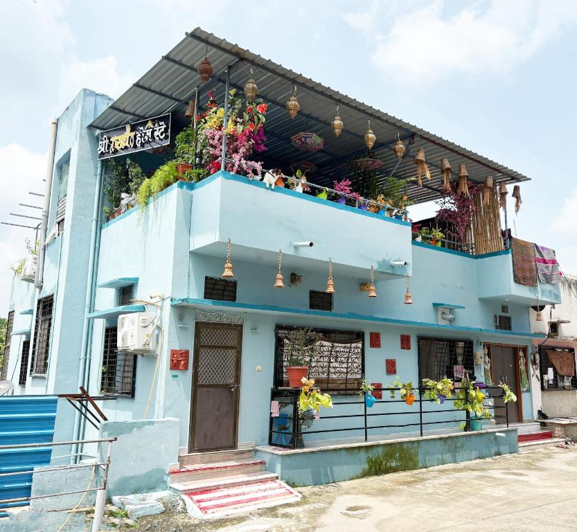 Το κτήριο όπου στεγάζεται  το δωμάτιο σε οικογενειακή κατοικία