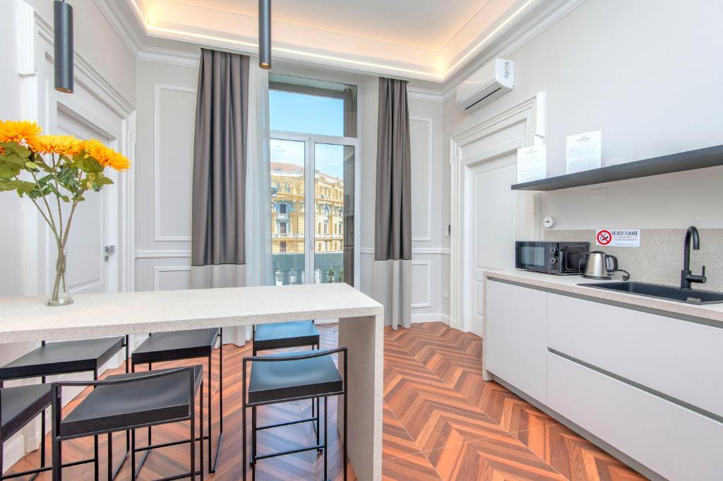 Naples Plaza Duomo Apartment