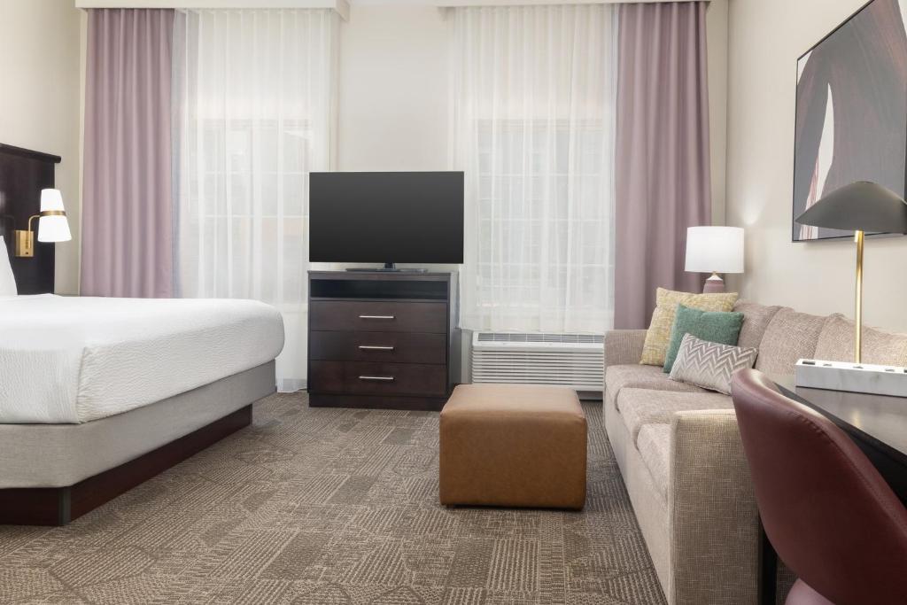 Staybridge Suites Denver - Central Park by IHG - Suite Estudio Con Cama King