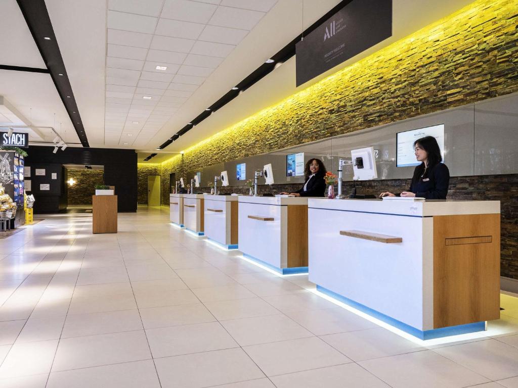 Novotel Amsterdam City - Resim 2