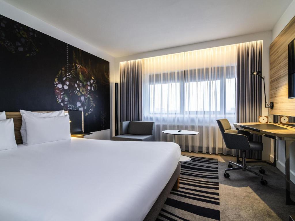 Novotel Amsterdam City - Resim 3