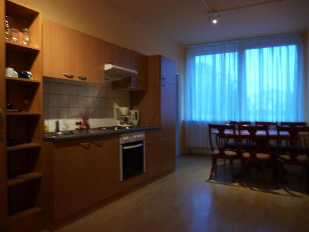 Kuchyň nebo kuchyňský kout v ubytování Bergedorf Haus 9