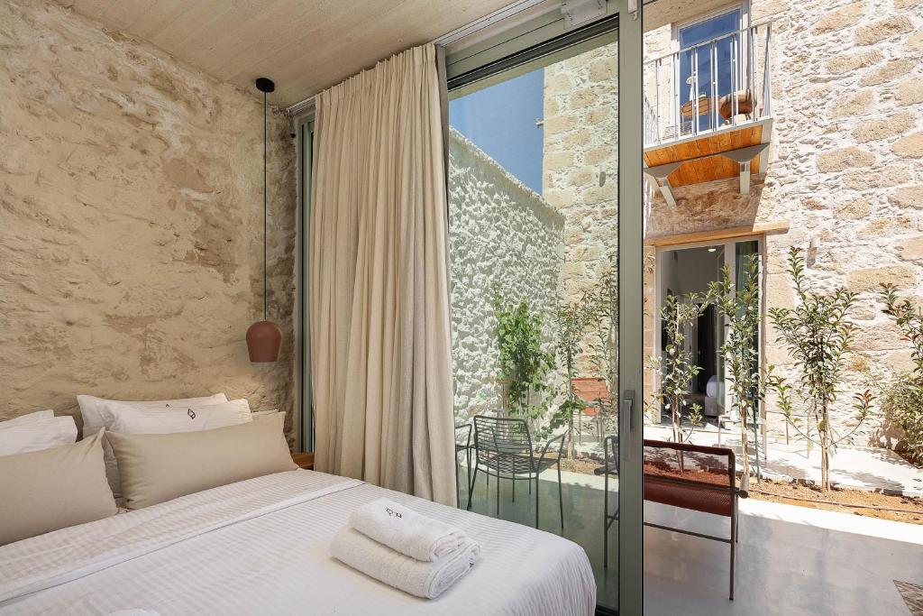 
Queen Room with Garden View
