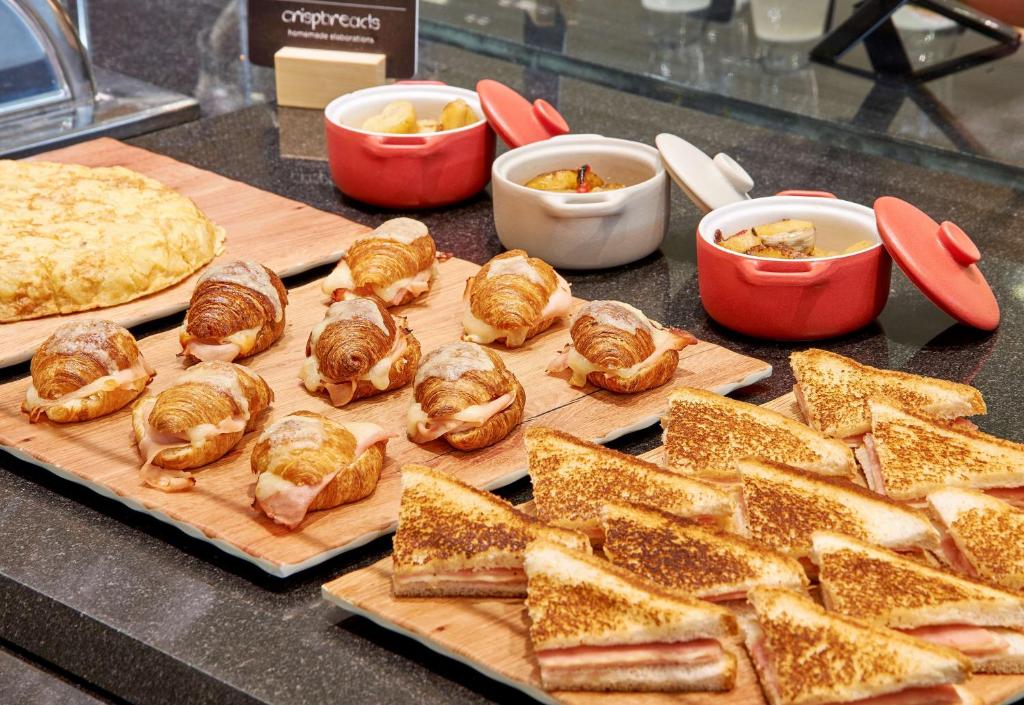 NH Ciudad de Valencia - Resim 29