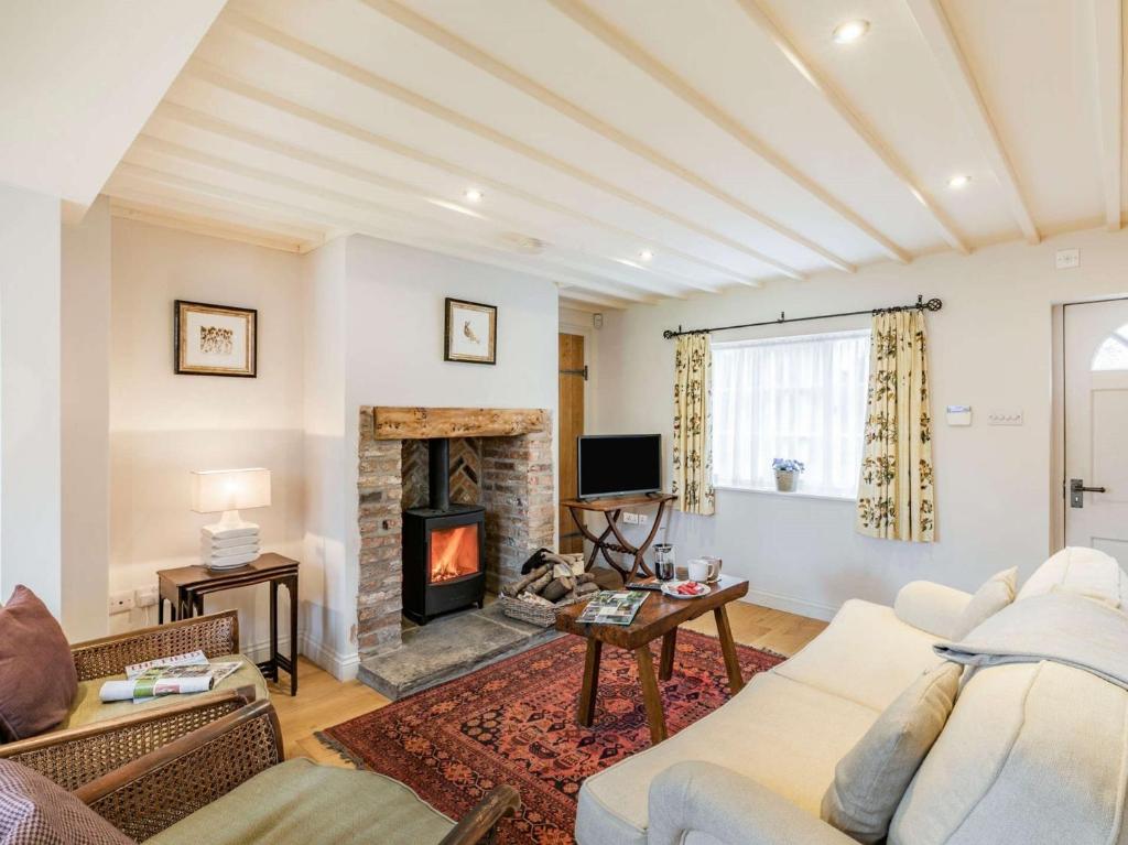 Χώρος καθιστικού στο 2 Bed in Beverley 75584