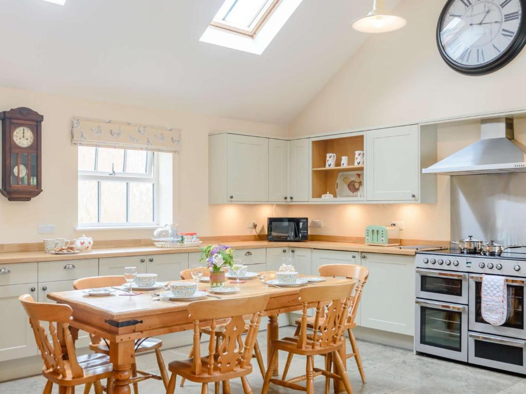 Kuchyň nebo kuchyňský kout v ubytování 1 Bed in Thirsk 40354